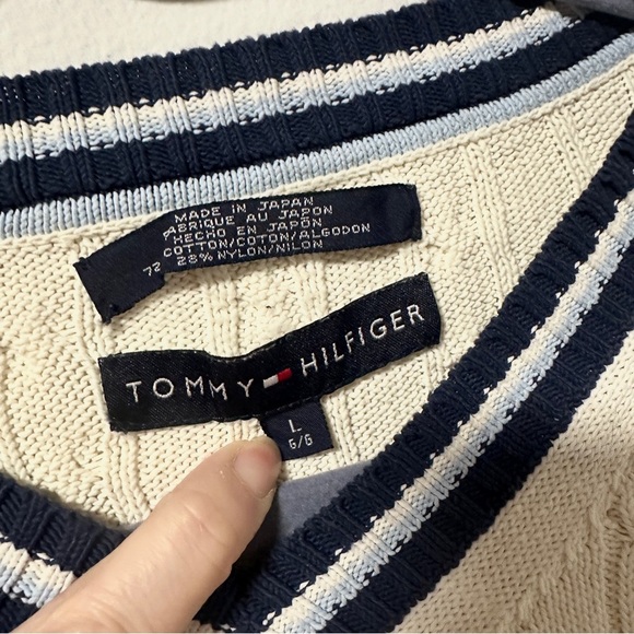 Vintage Tommy Hilfiger Off-White Cable Knit V-Neck Sweater Women’s Size Large - Picture 13 of 14